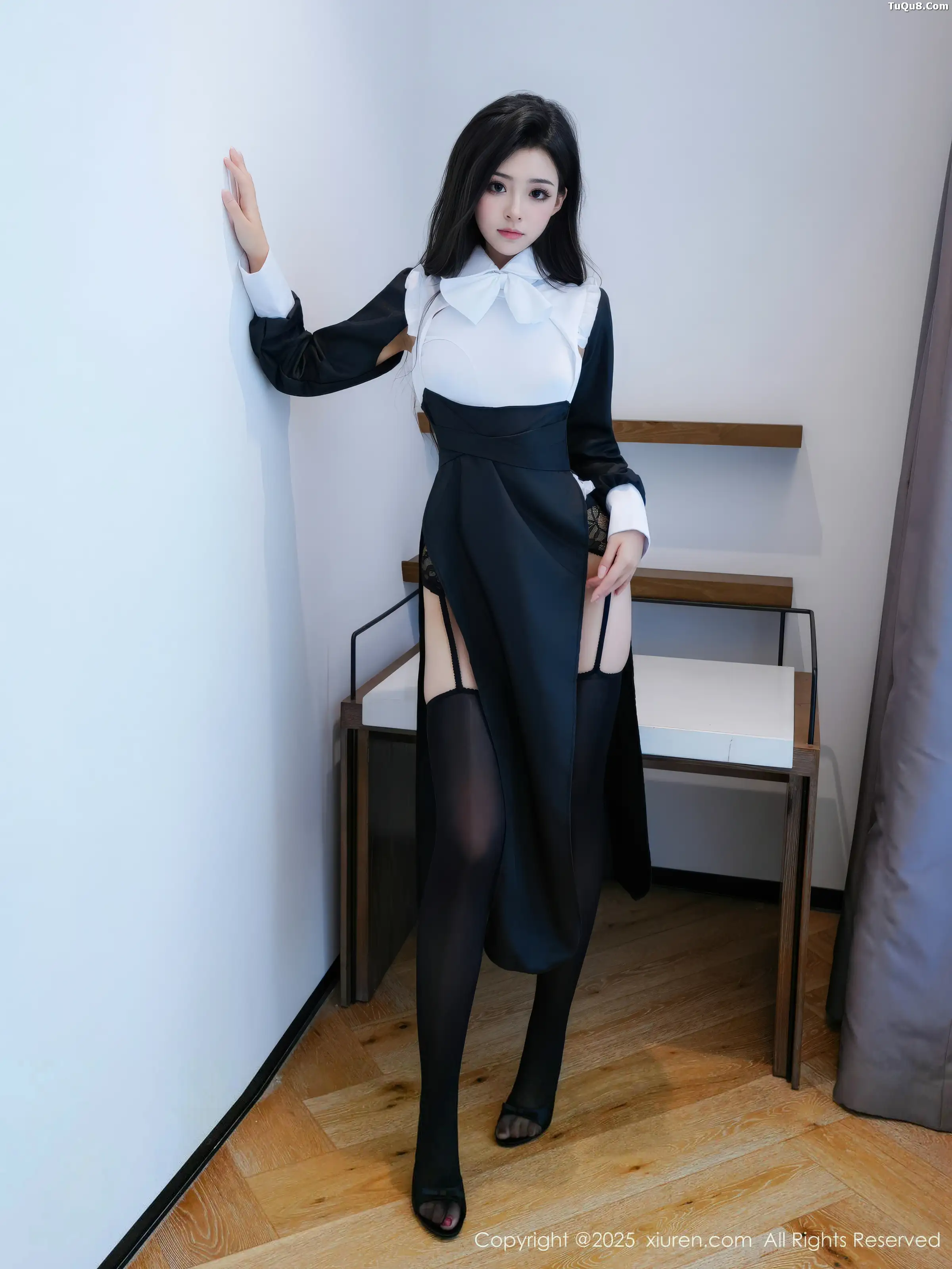 白琮瑗性感黑白修女服饰配黑丝吊袜秀曼妙身姿撩人绝美写真65P