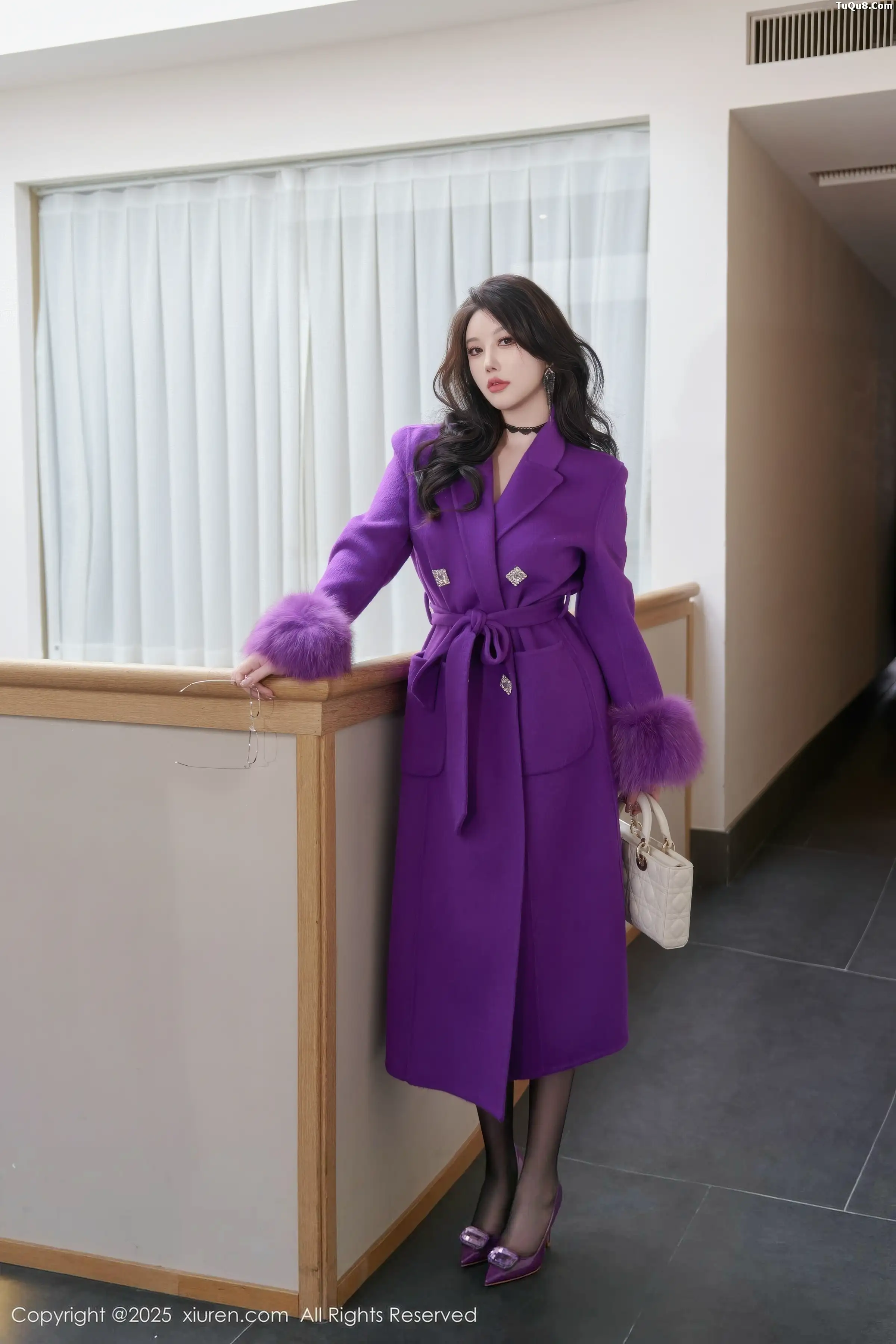CHENCHEN.性感黑色情趣内衣配黑丝袜秀丰腴身材绝美写真68P 2