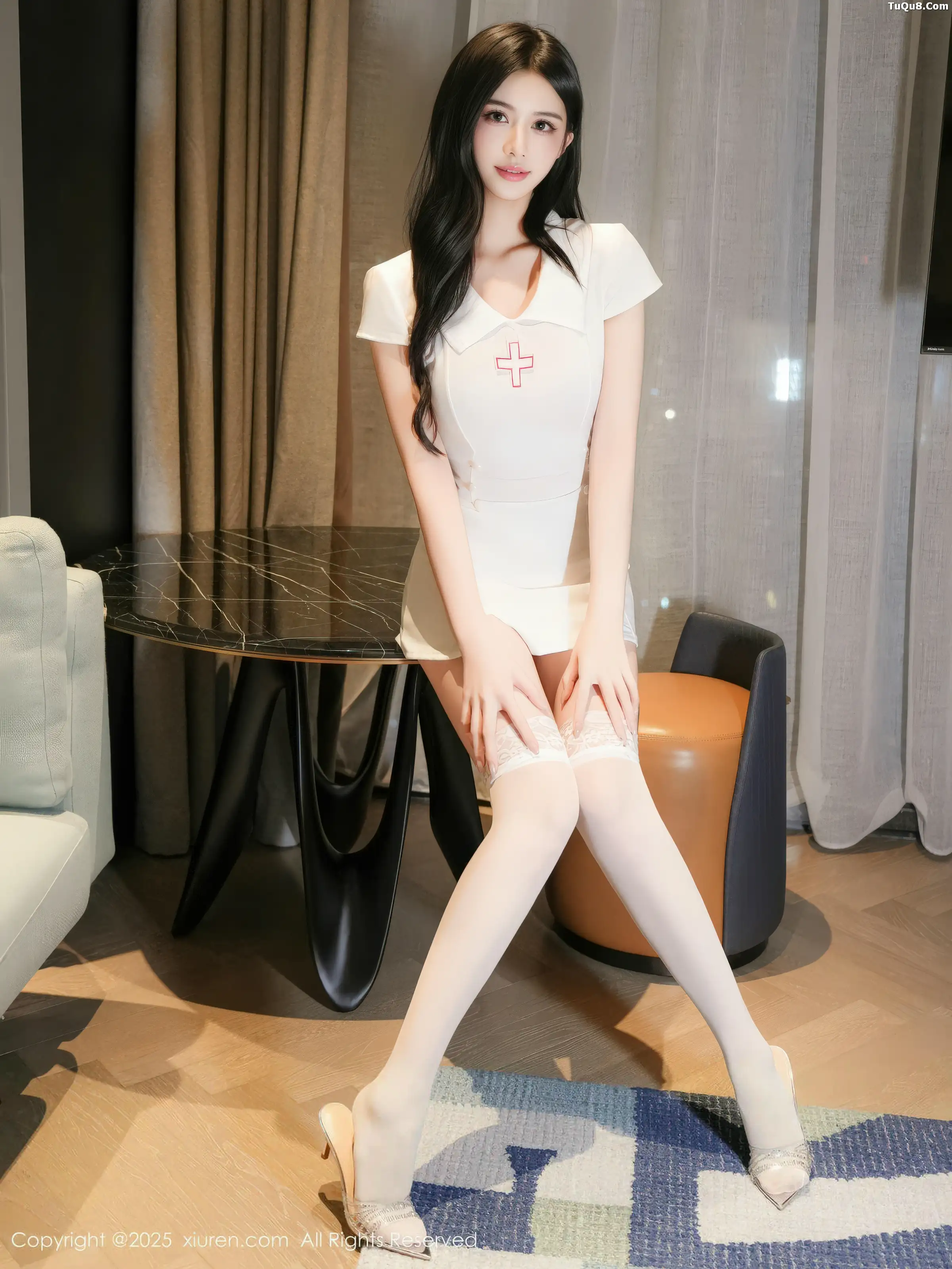 shelly诗莉吖性感白色护士制服配白丝袜秀曼妙身姿绝美写真75P 2