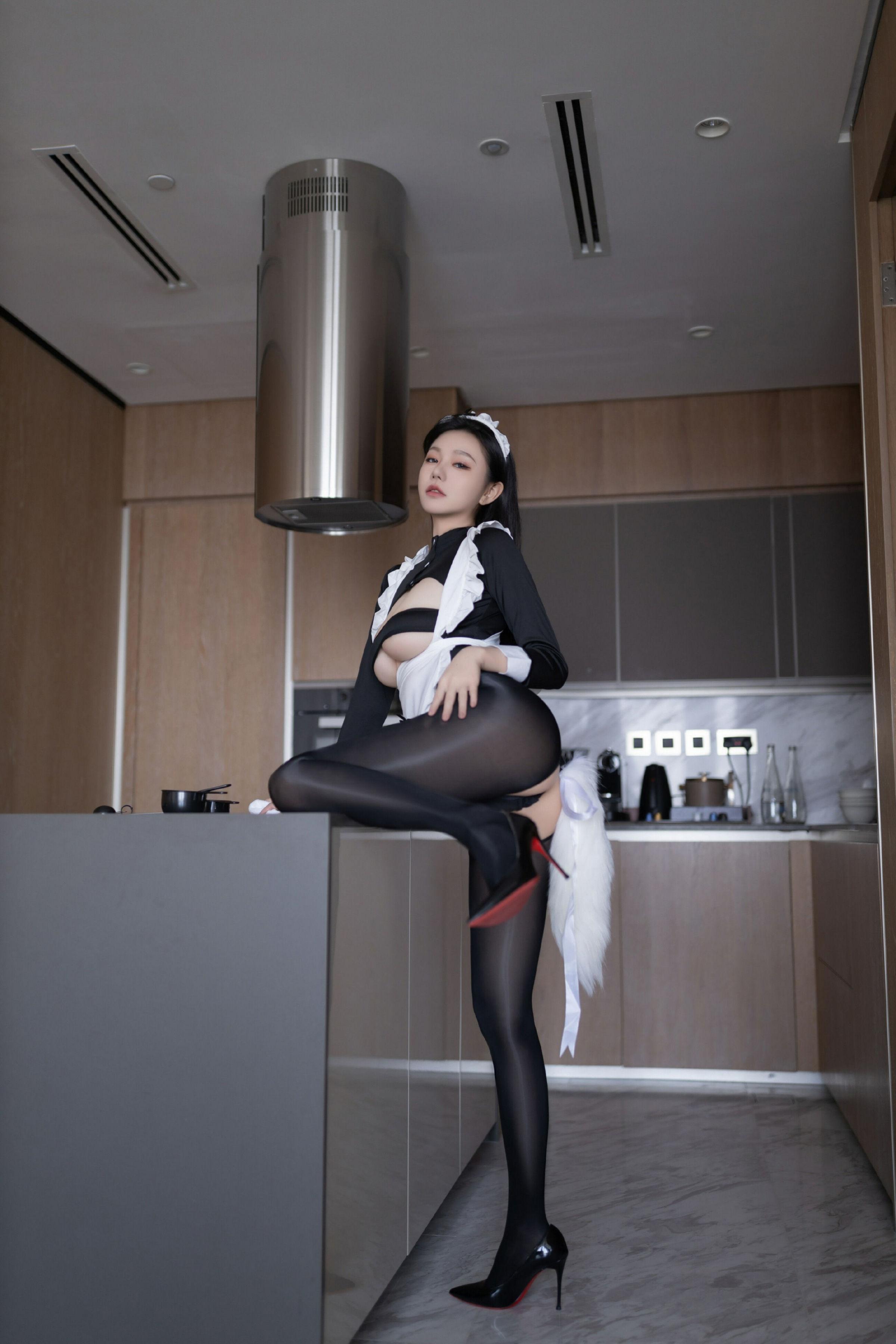 秀人付费 安然anran 诱人私拍福利 女仆87P 6
