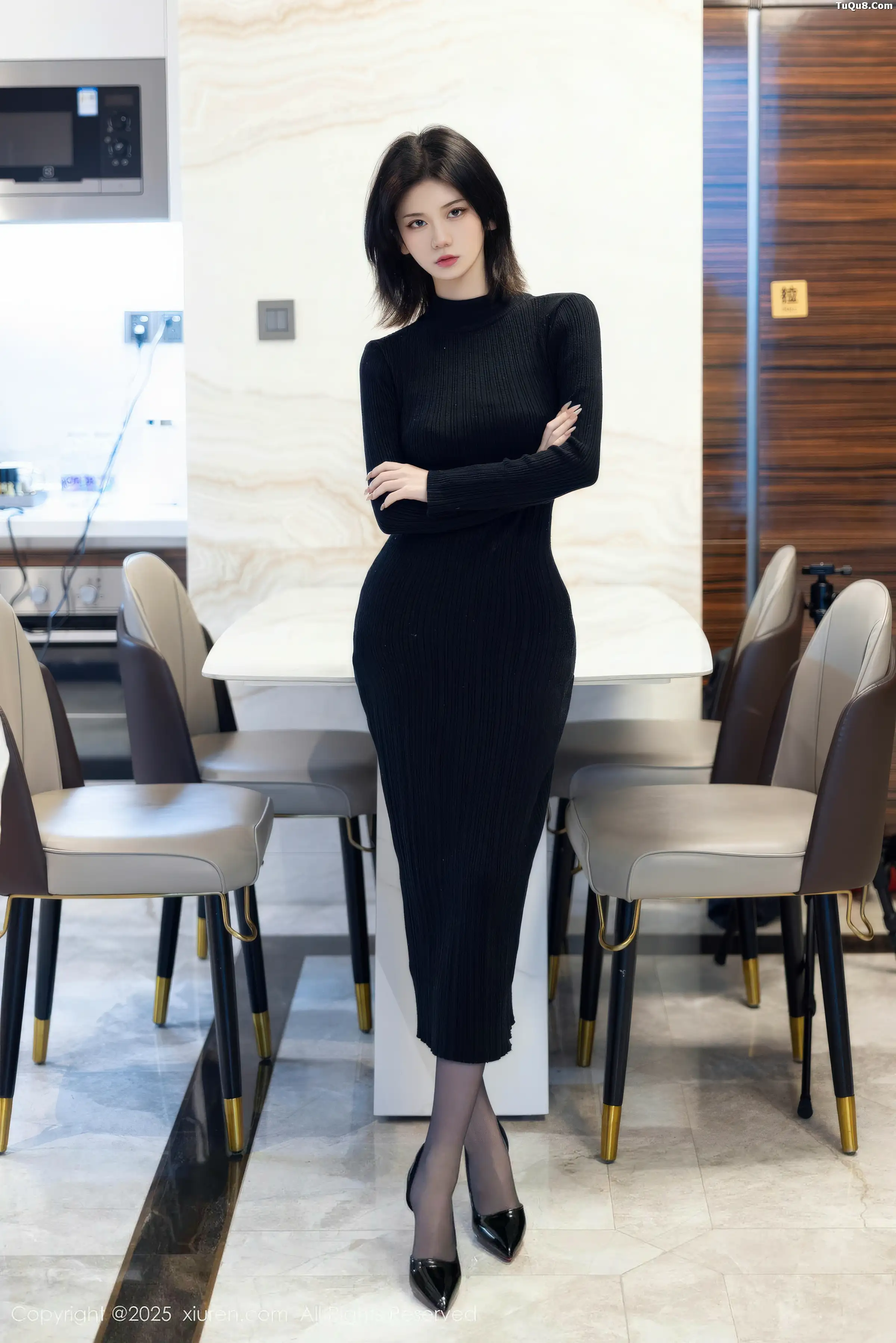 Zhao Yuyan's Black Dress and Sheer Stockings Photo Shoot Featuring Stunning Figure (97 Photos)