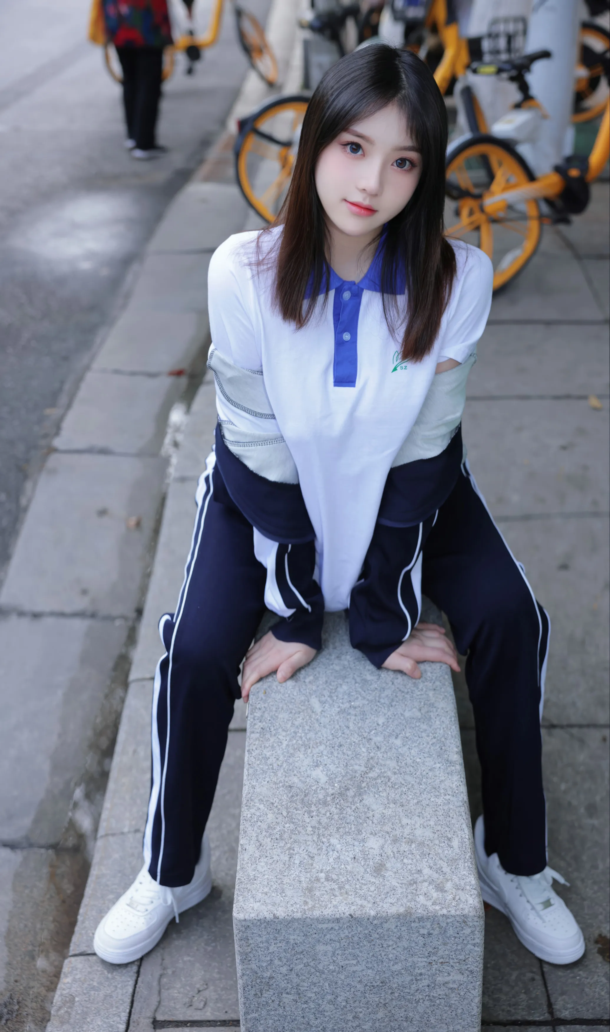 Paid Model Content Douban Sauce Tempting Private Shoot Benefits Bus 82P 4