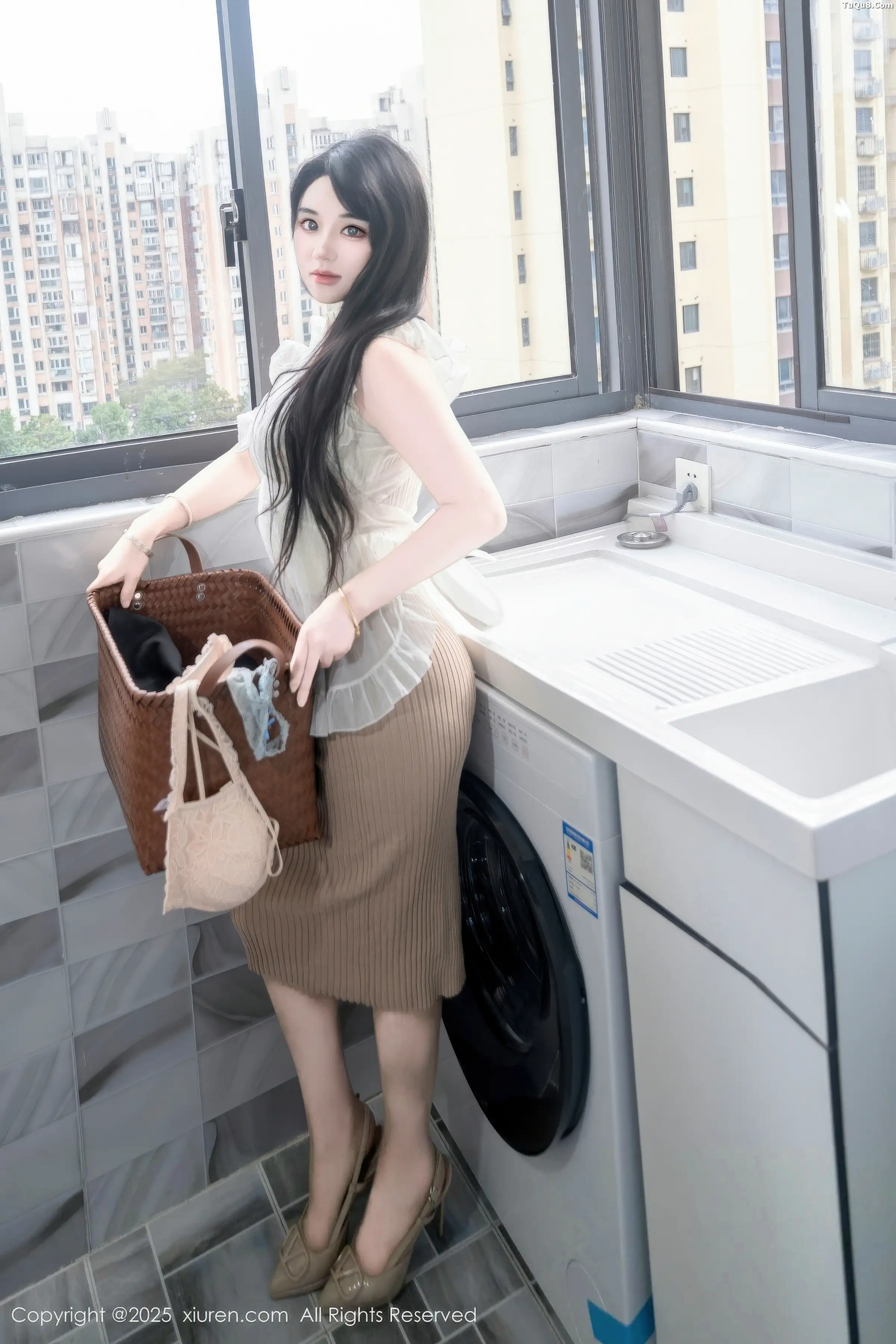 Xixi loves eating strawberries sexy sheer gauze revealing original color lingerie show perfect figure charming absolutely beautiful pictorial 83P | 9 photos visible