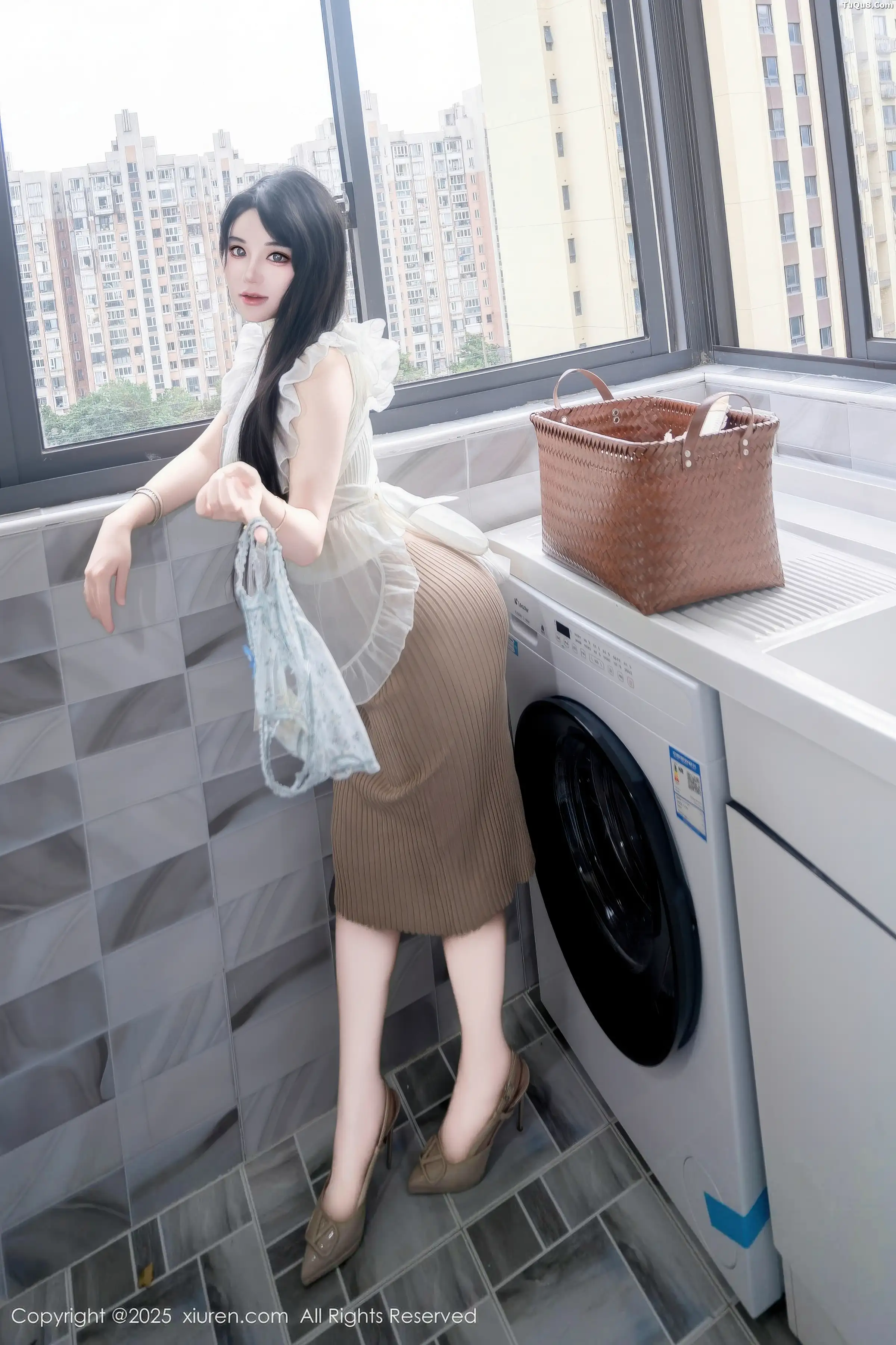 Xixi loves eating strawberries sexy sheer gauze revealing original color lingerie show perfect figure charming absolutely beautiful pictorial 83P | 9 photos visible