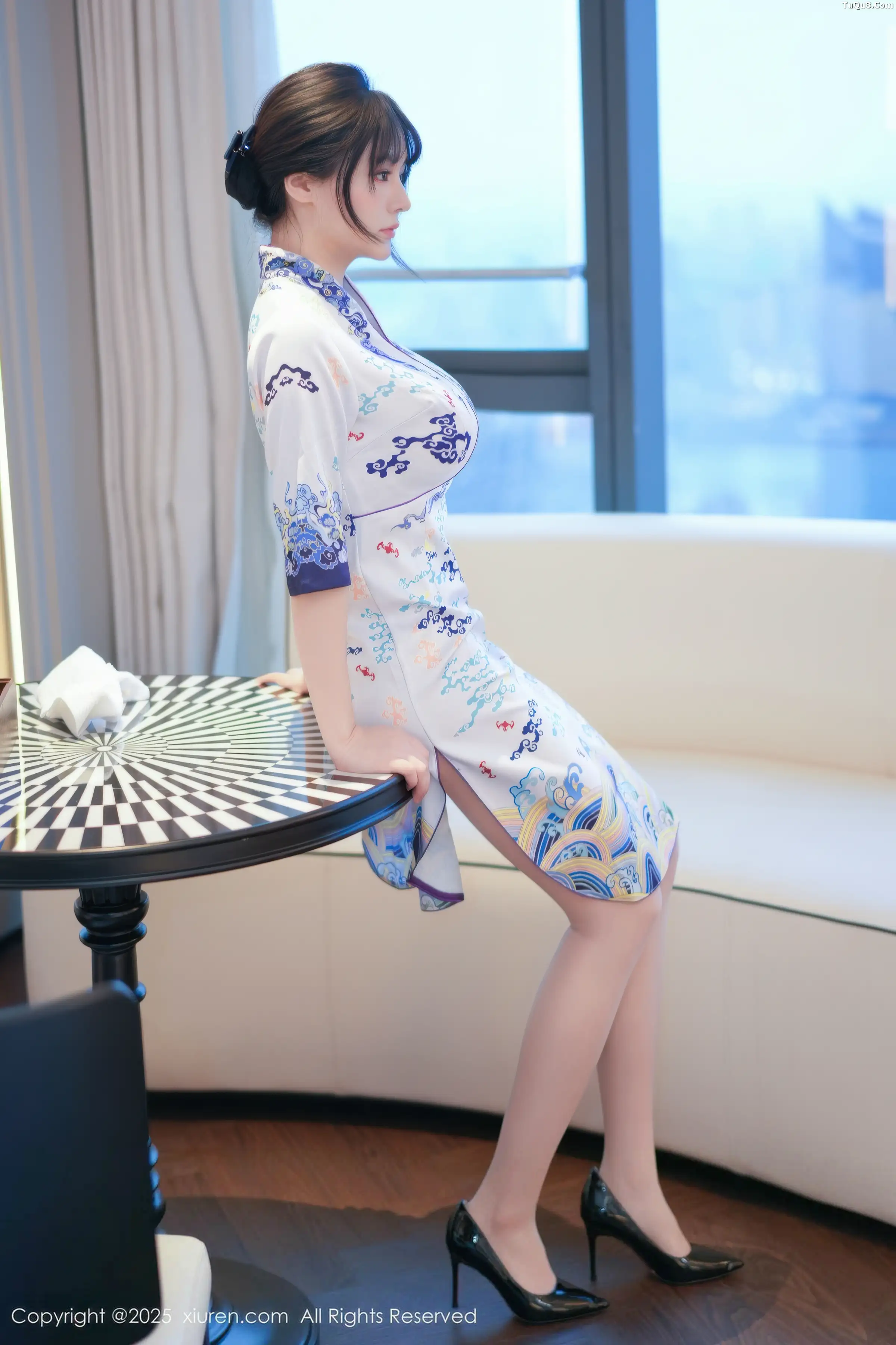 Shen Nanxi RuRu Sexy Light Cheongsam with White Lace Lingerie Showcasing Stunning Figure Photo Shoot 62P