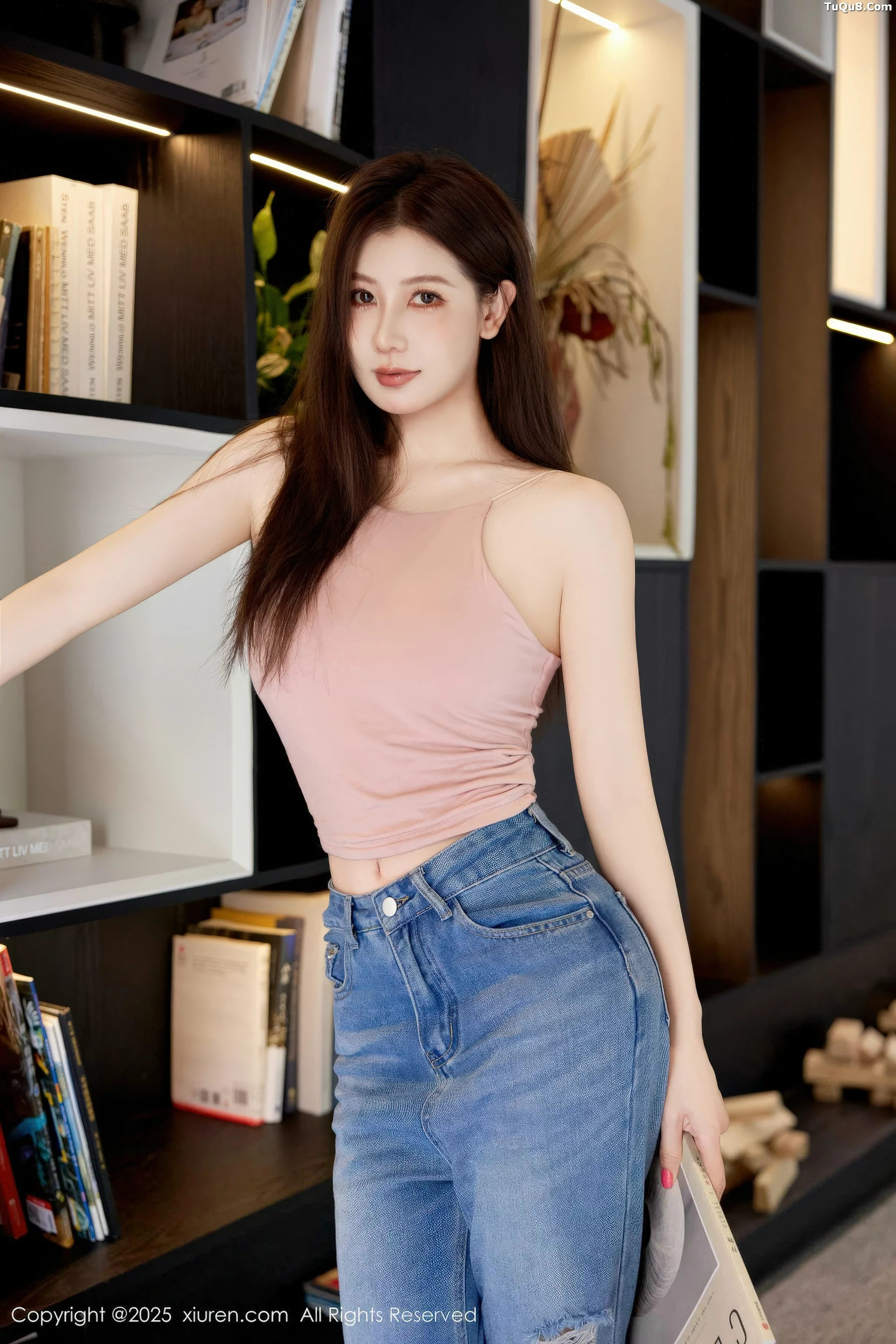 尹甜甜sunny性感粉色上衣配蓝色牛仔裤秀完美身材绝美写真83P 6