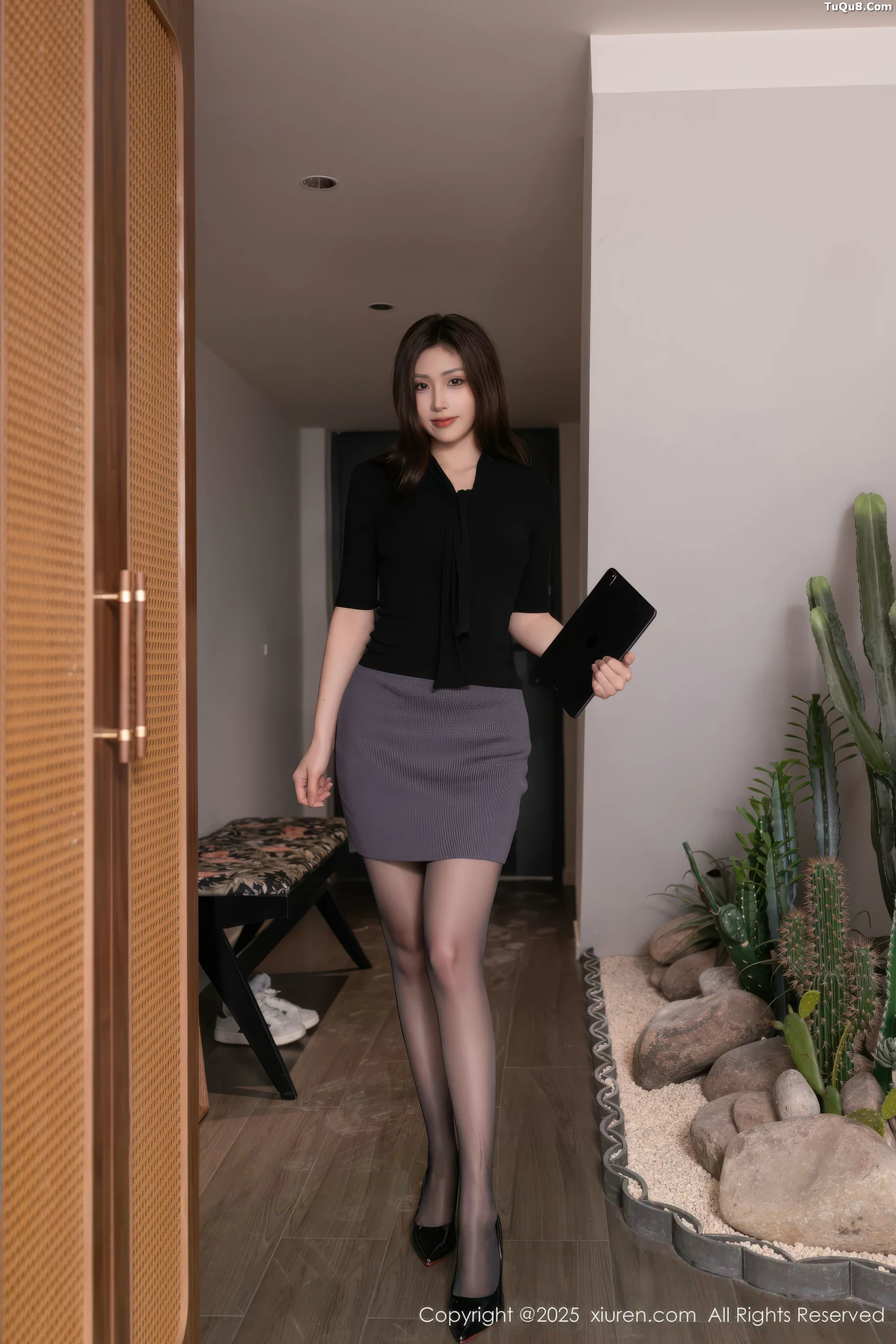 Liú Tíngtíng sexy black OL outfit revealing black lingerie paired with ultra-thin black stockings ultimate seductive photoshoot 77P 4