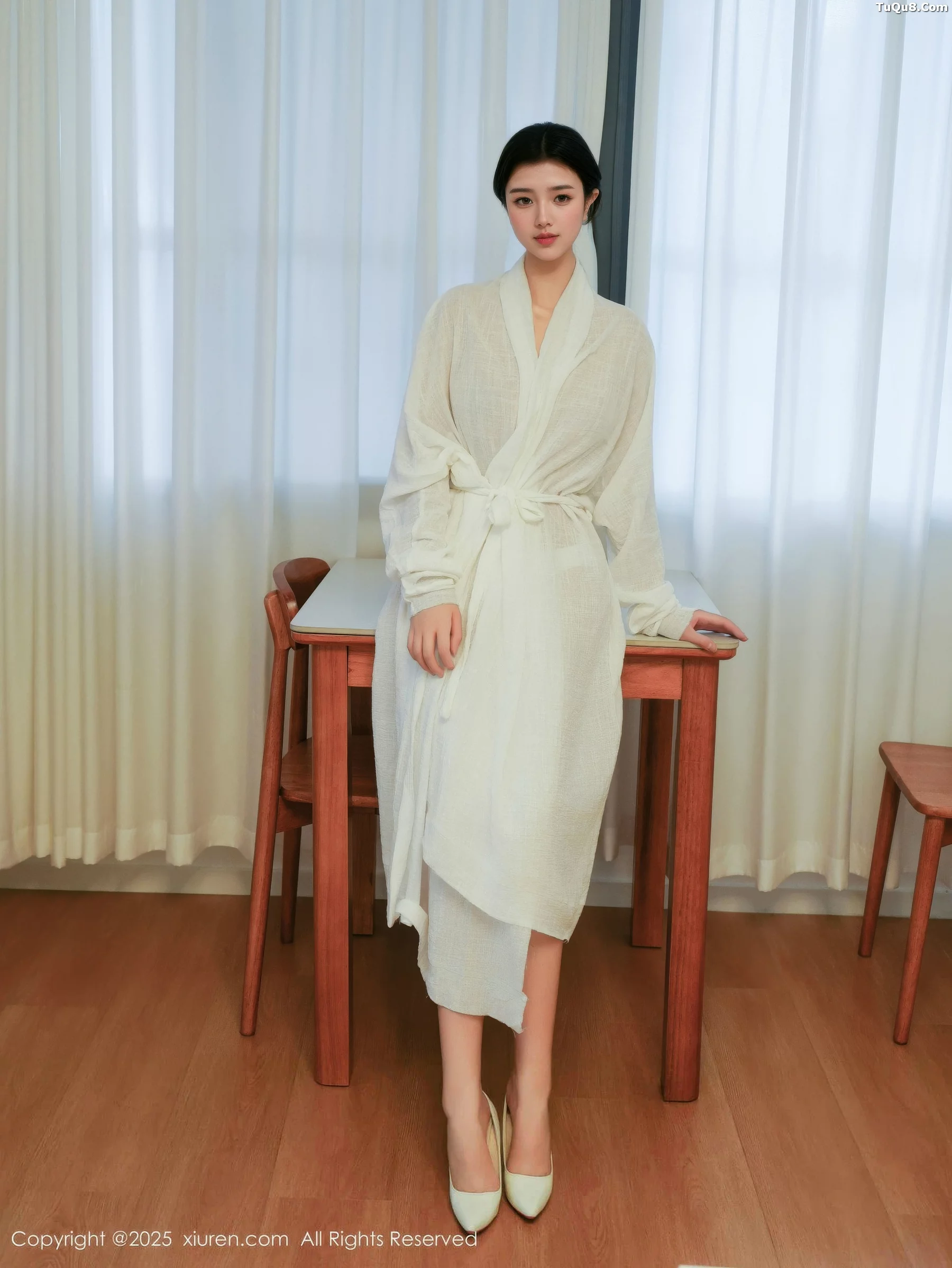 Lín Yuèxī'ér sexy white long bathrobe paired with white high heels showing off beautiful legs seductive stunning photo set 53P 3