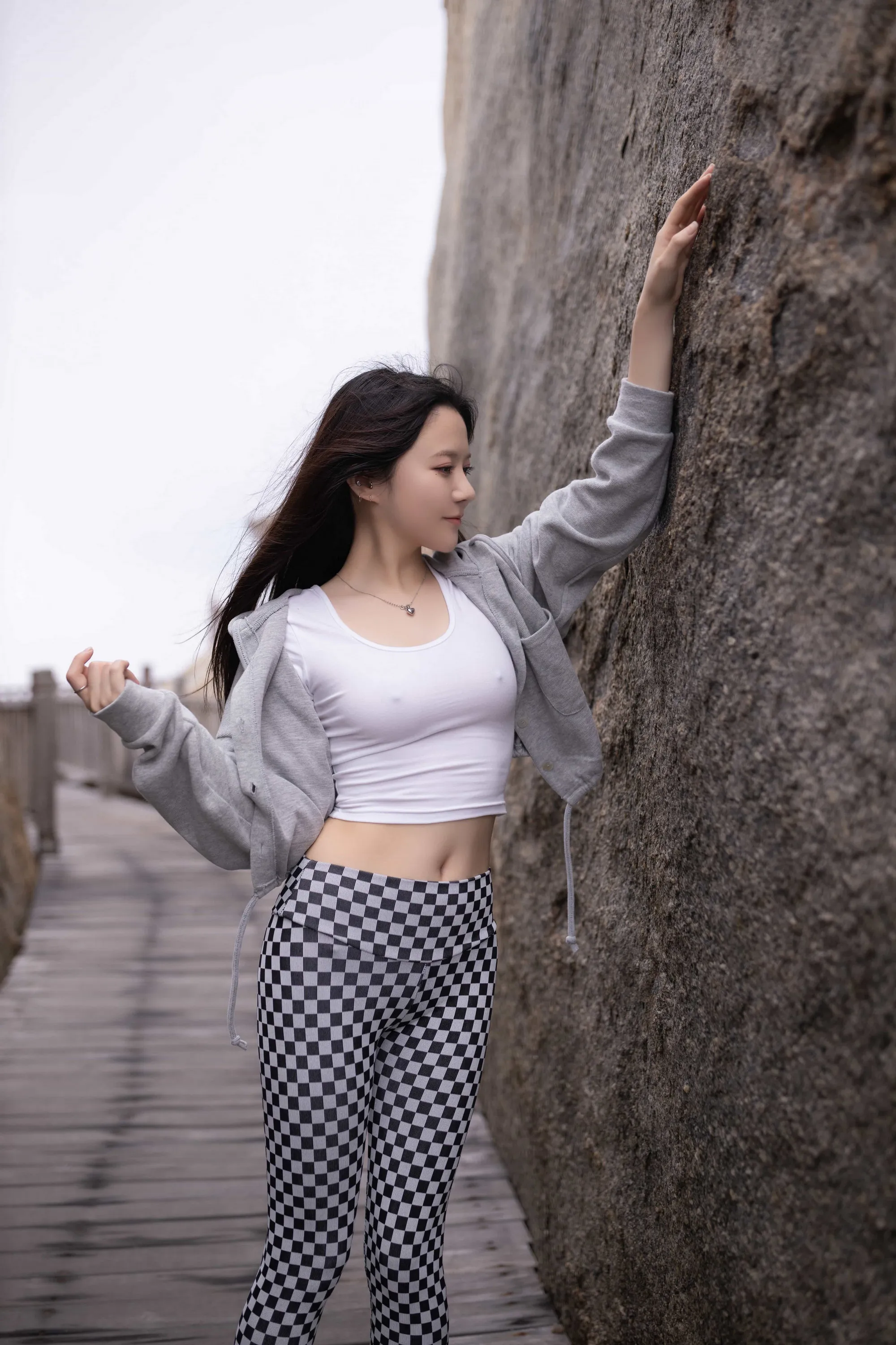 [Paid Content] Caviar Fish Alluring Private Photoshoot Perks: Magic Safety Belt 135P