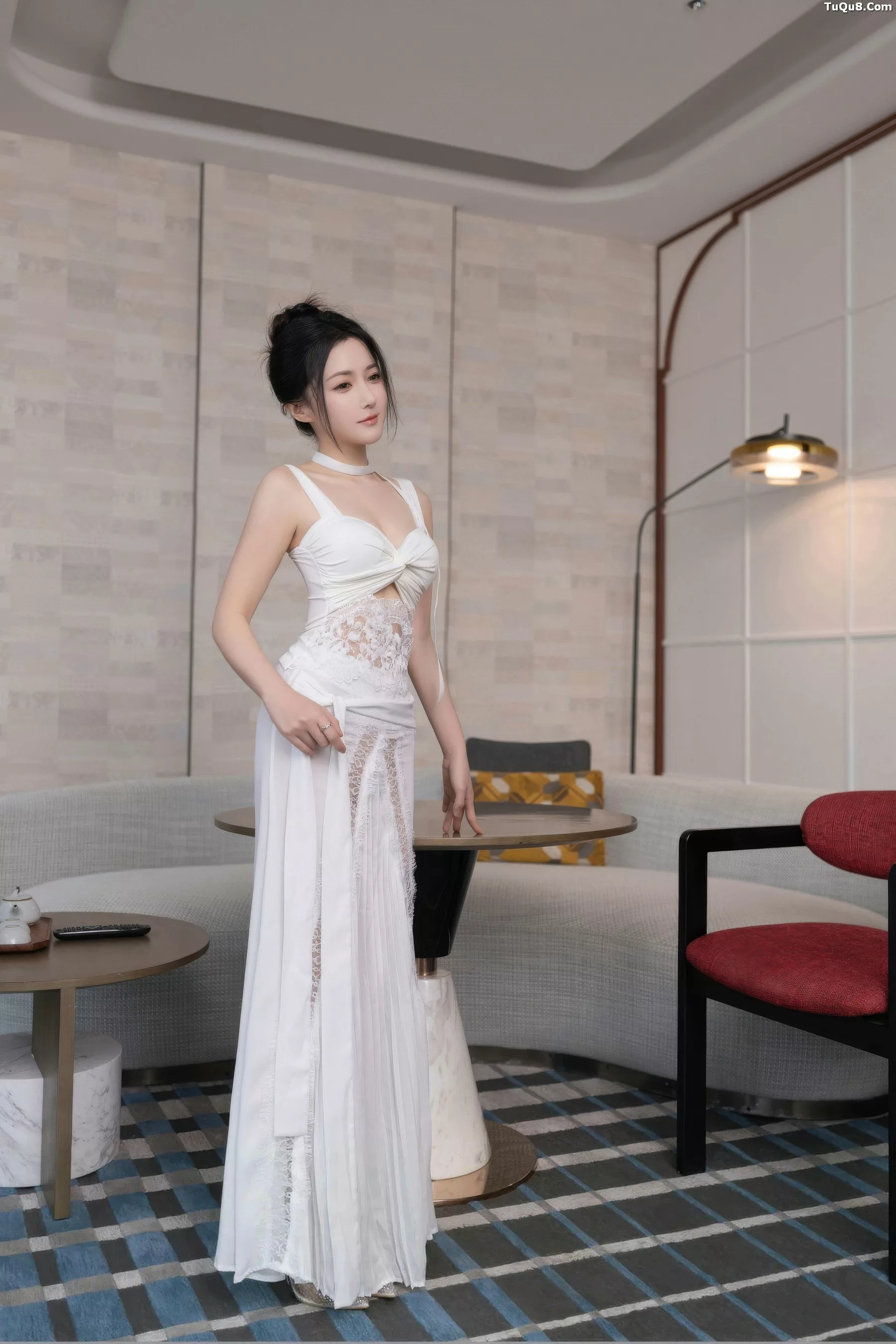 Caviar Fish Sexy White Long Dress with Ultra-Thin Seamless Look Showing Graceful Figure Beautiful Photoshoot 76P 3