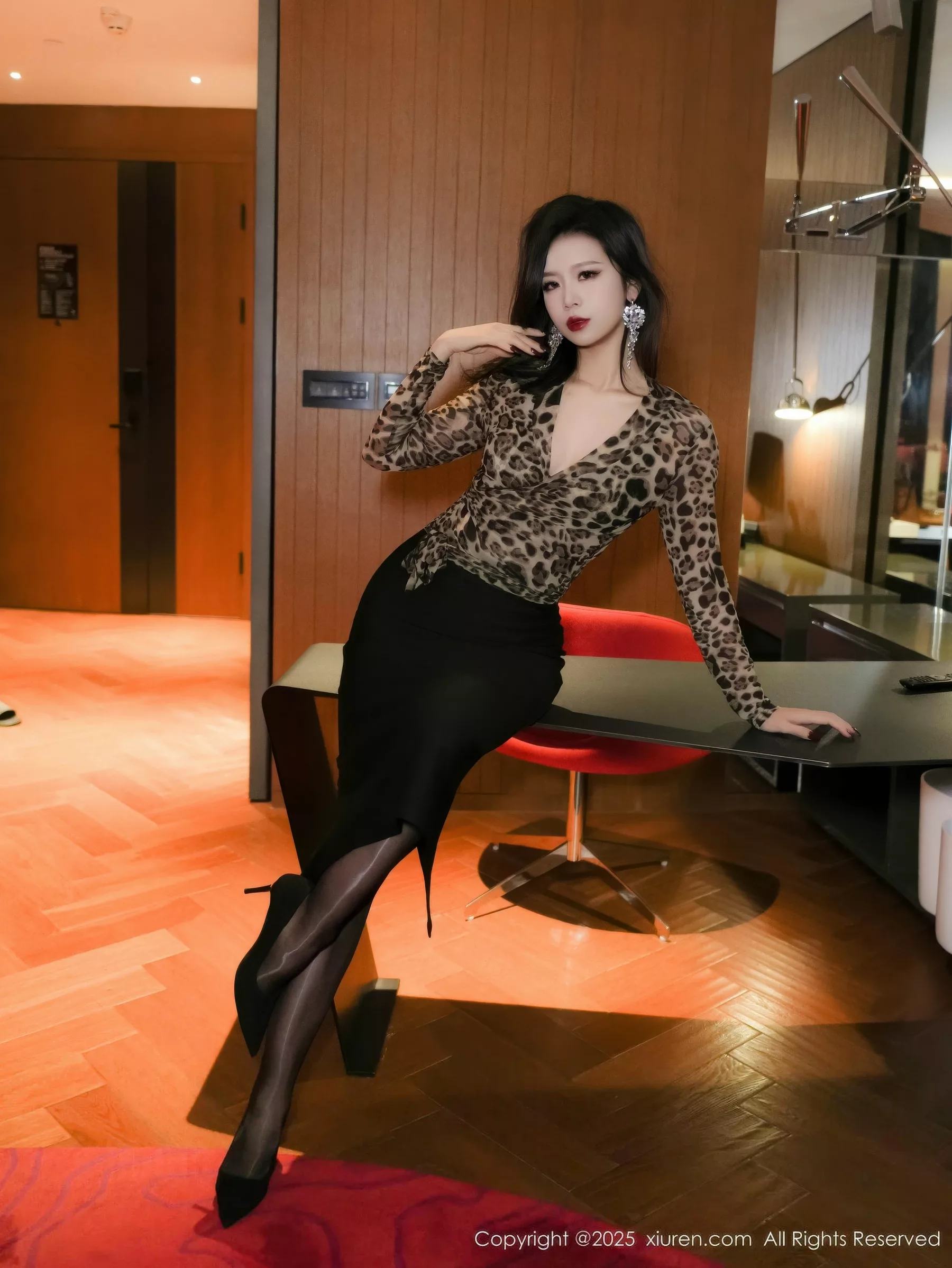 Love You Rose Sexy Leopard Print Outfit with Black Mini Skirt and Black Stockings Showing Beautiful Legs Stunning Photos 63P 4
