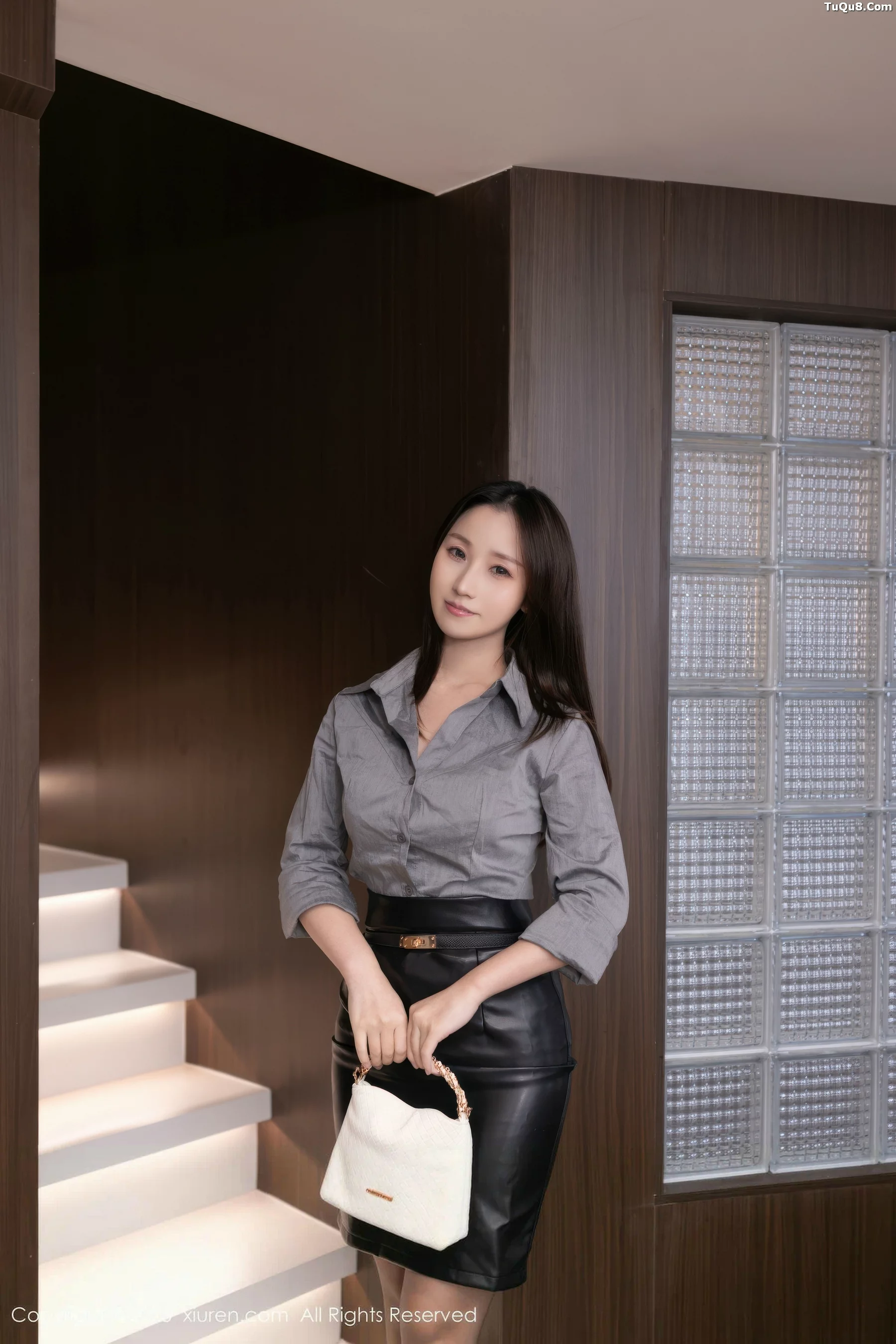 Apricot Yada: Sexy Gray Shirt and Black Lingerie Photoshoot Showcasing Figure 83P