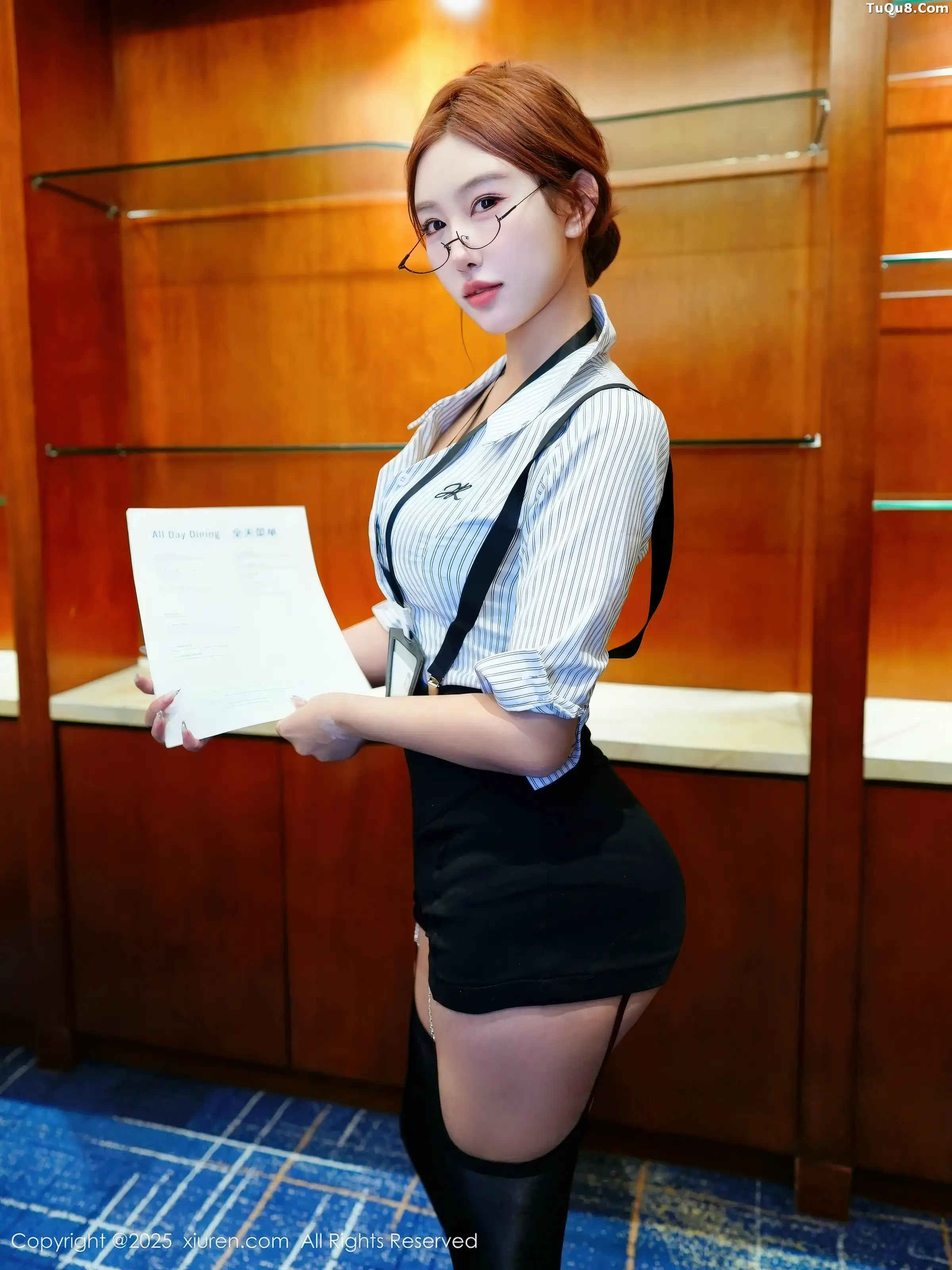 金允希Yuki性感黑色内衣配黑丝吊袜秀丰腴身材完美绝美写真75P