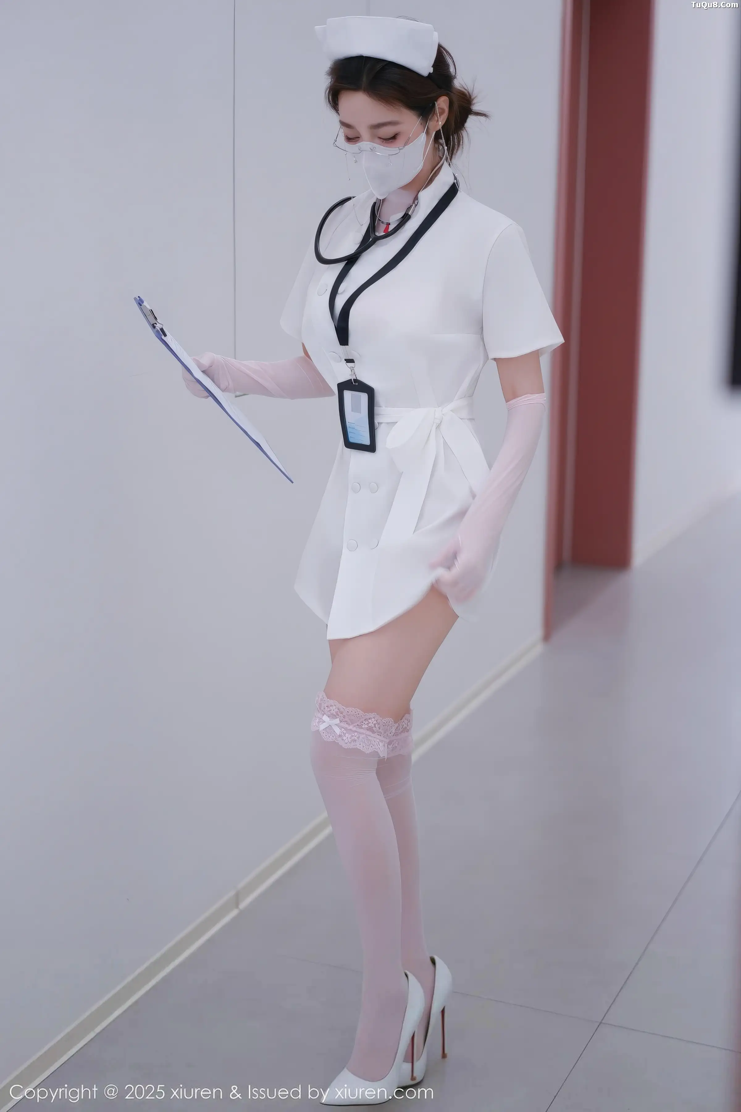 Twins-桃桃性感护士服露白色情趣内衣秀曼妙身姿绝美写真78P 4