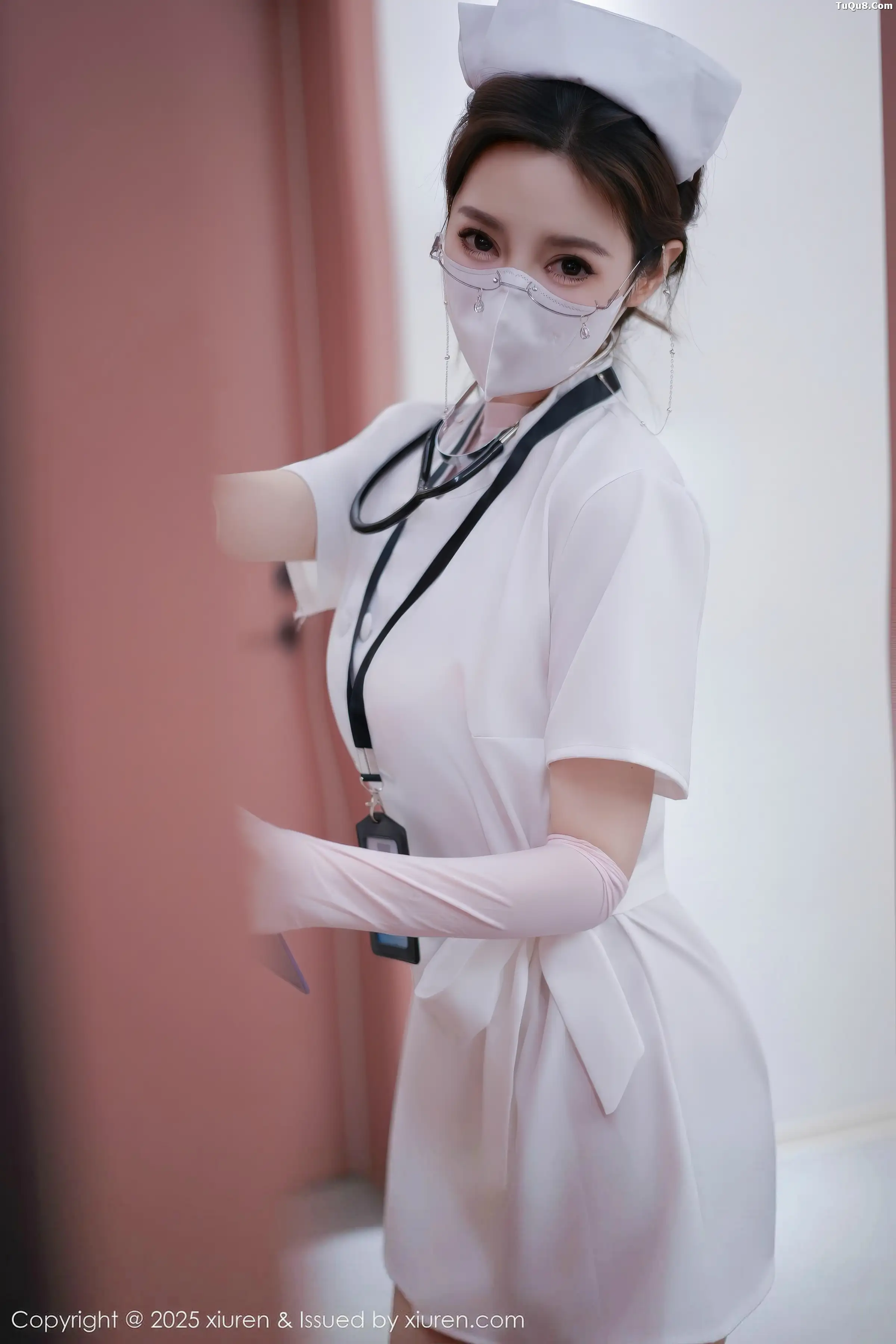 Twins-桃桃性感护士服露白色情趣内衣秀曼妙身姿绝美写真78P 7