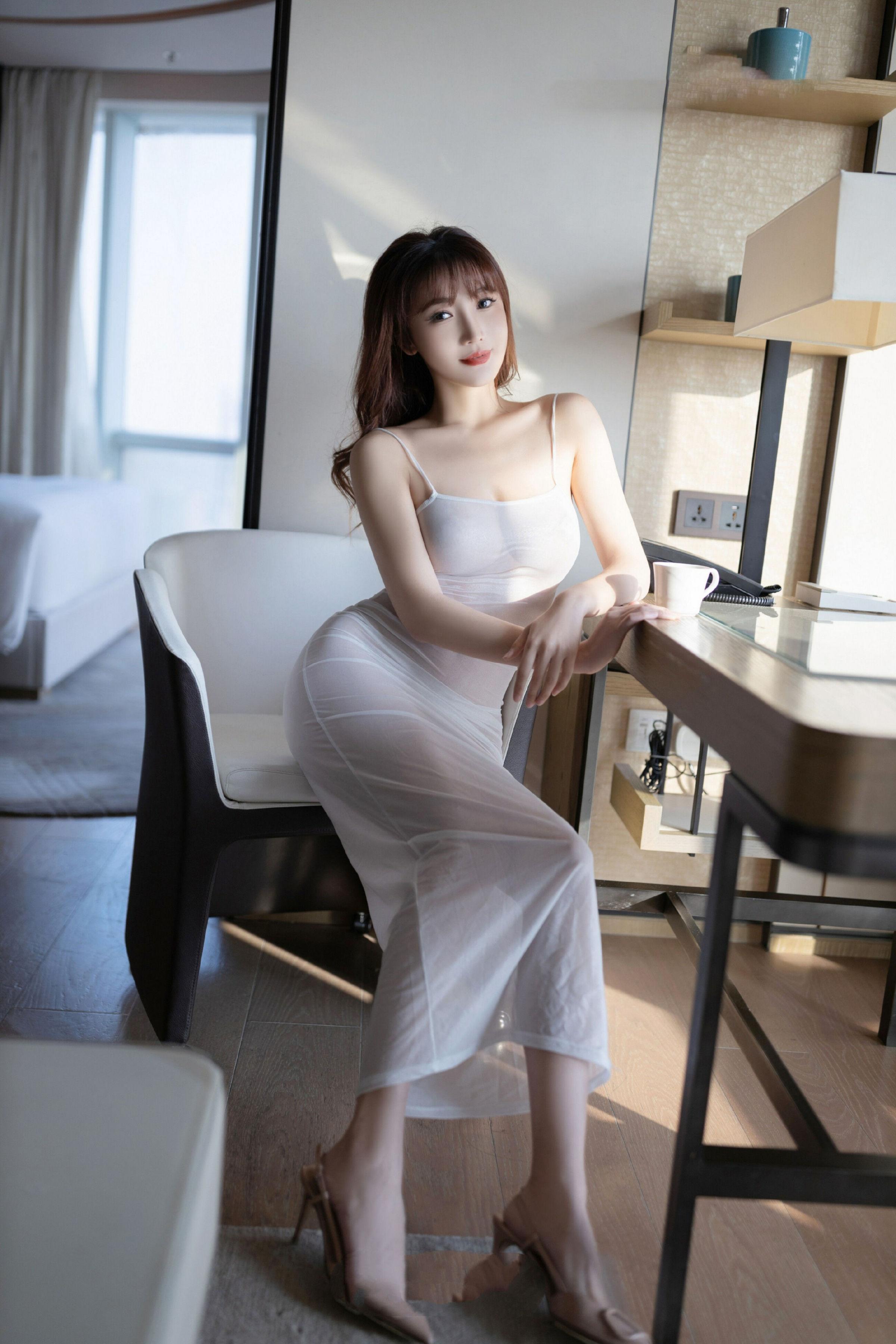 秀人付费 陆萱萱 诱人私拍福利 透明网纱87P 8