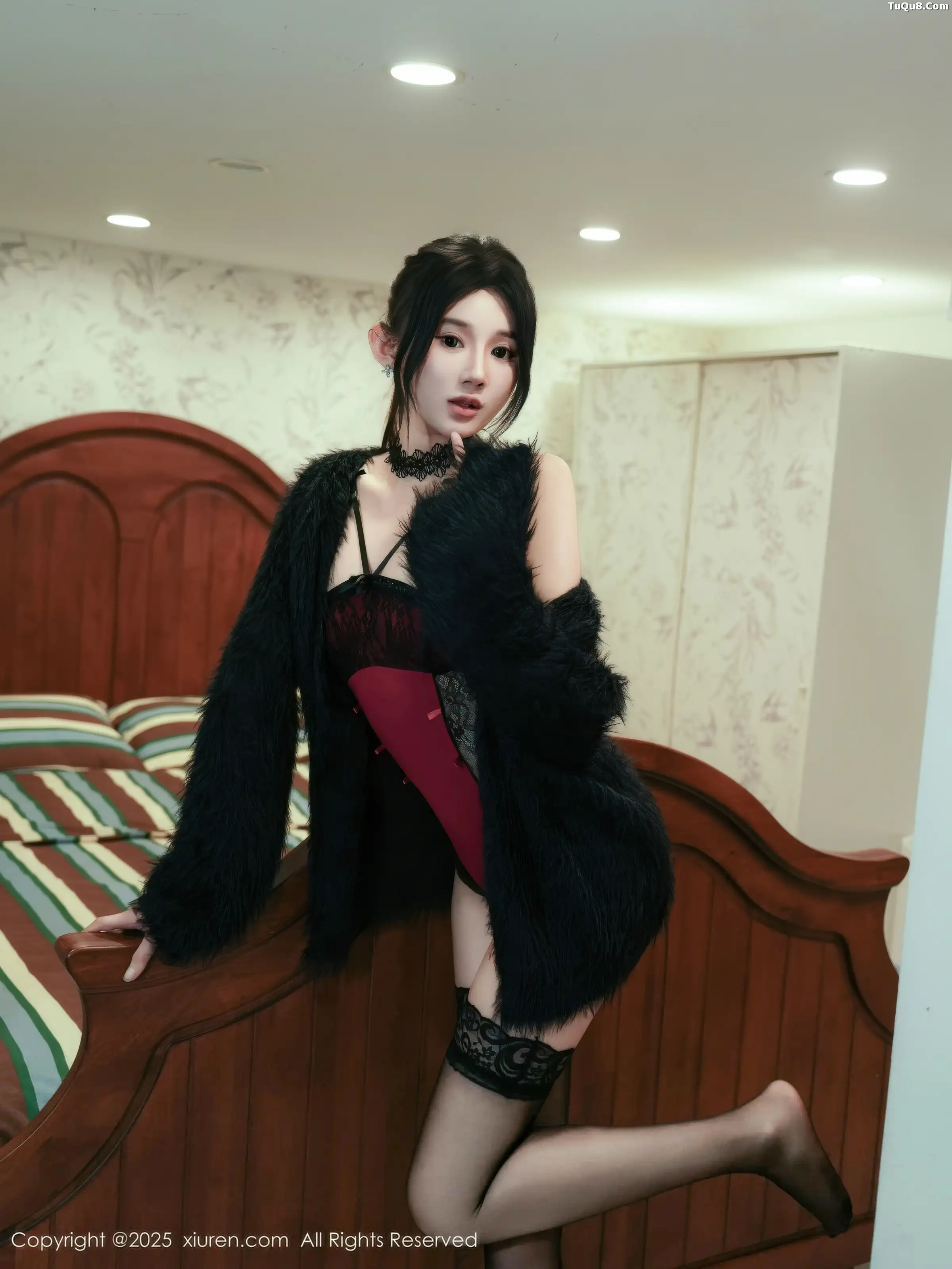 桃子姐姐性感红色吊带配黑色丝袜秀高挑曼妙身材绝美写真85P 7